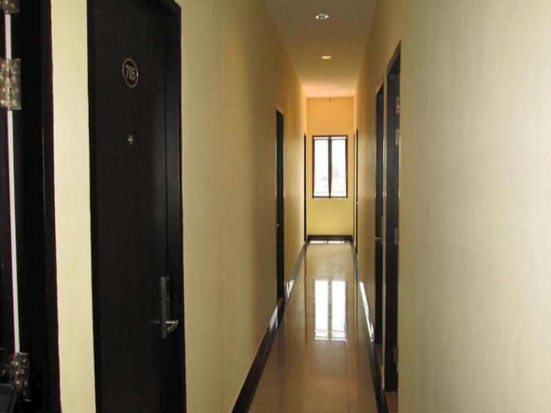 My Home Hotel Pontianak Eksteriør billede
